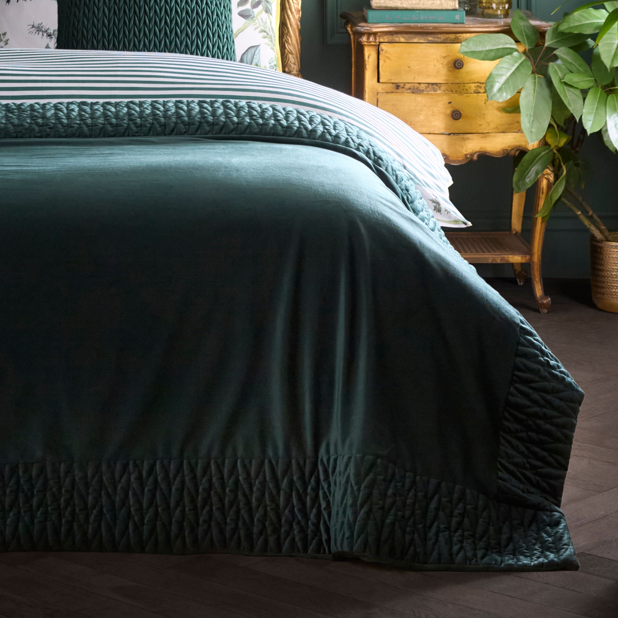 Laurence Llewelyn-Bowen Siena Velvet 150cmx220cm Bedspread Bottle Green