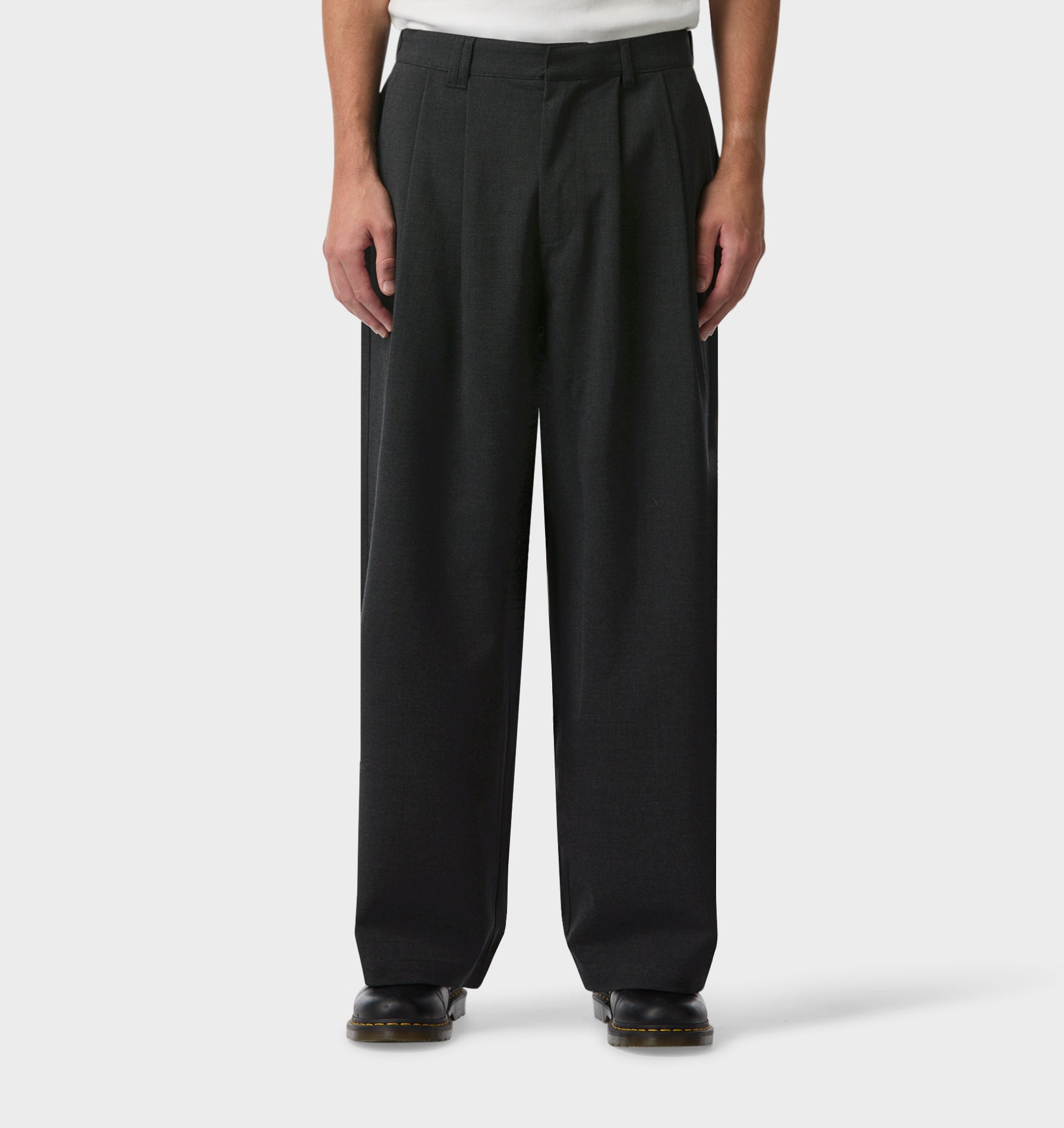Albert Pleated Pant - Charcoal