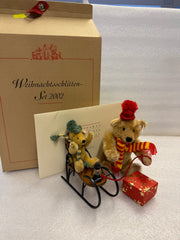 Steiff Weihnachtsschlitten-Set