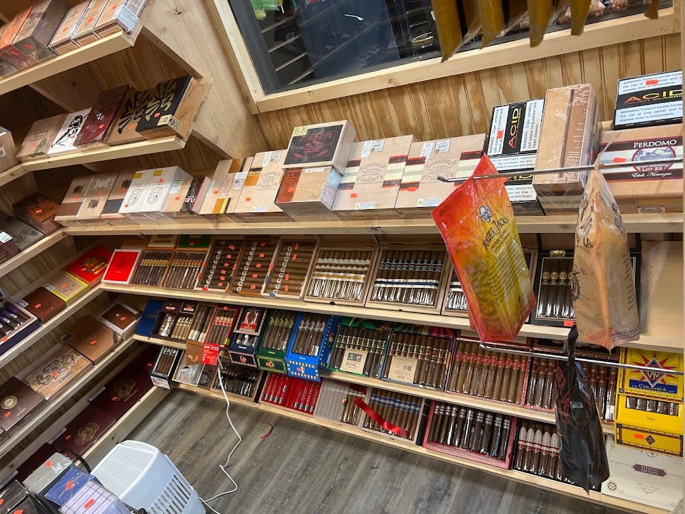 TOBACCO LUX VAPE & CIGAR - Reviews, Photos & Phone Number - Updated July  2026 - Vape Shop in Franklin Township, Pennsylvania (PA)