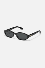 QUAY - AURA POINTS BLACK FRAME / SMOKE LENS