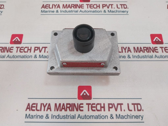 Cooper Model M01 Heavy Duty Switch W/Cover 600Vac